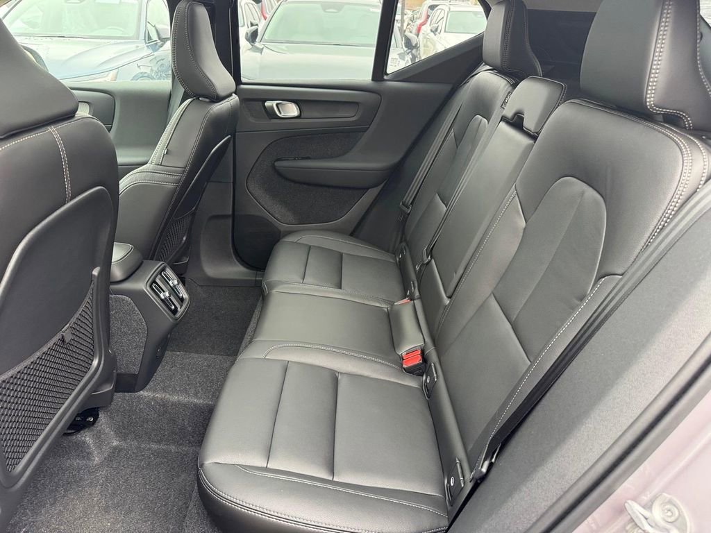 New 2026 Volvo XC40 B5 Plus w/ Protection Package Premier AWD/4WD image 9