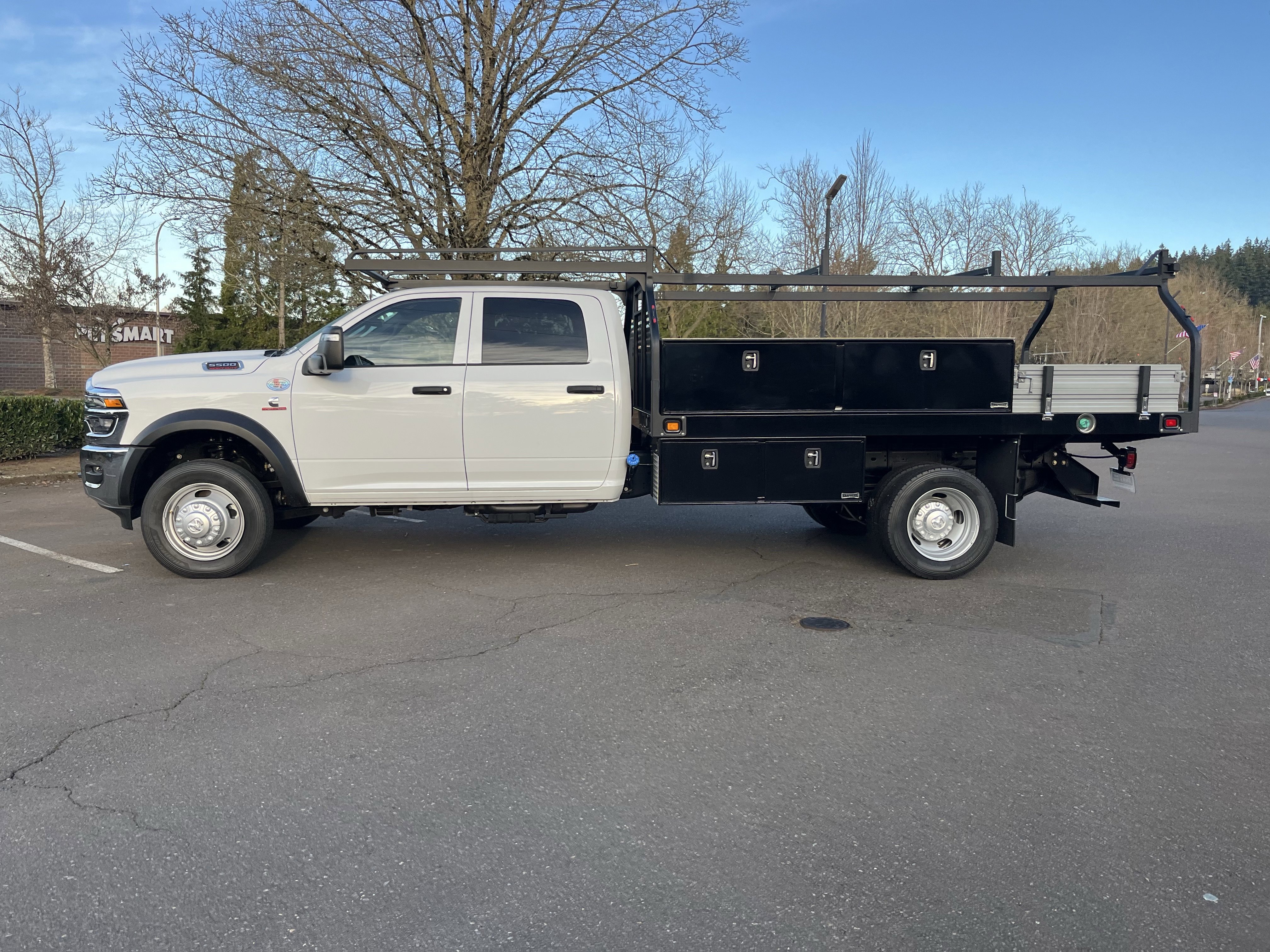 New 2026 RAM 5500 Tradesman w/ Chrome Appearance Group image 2