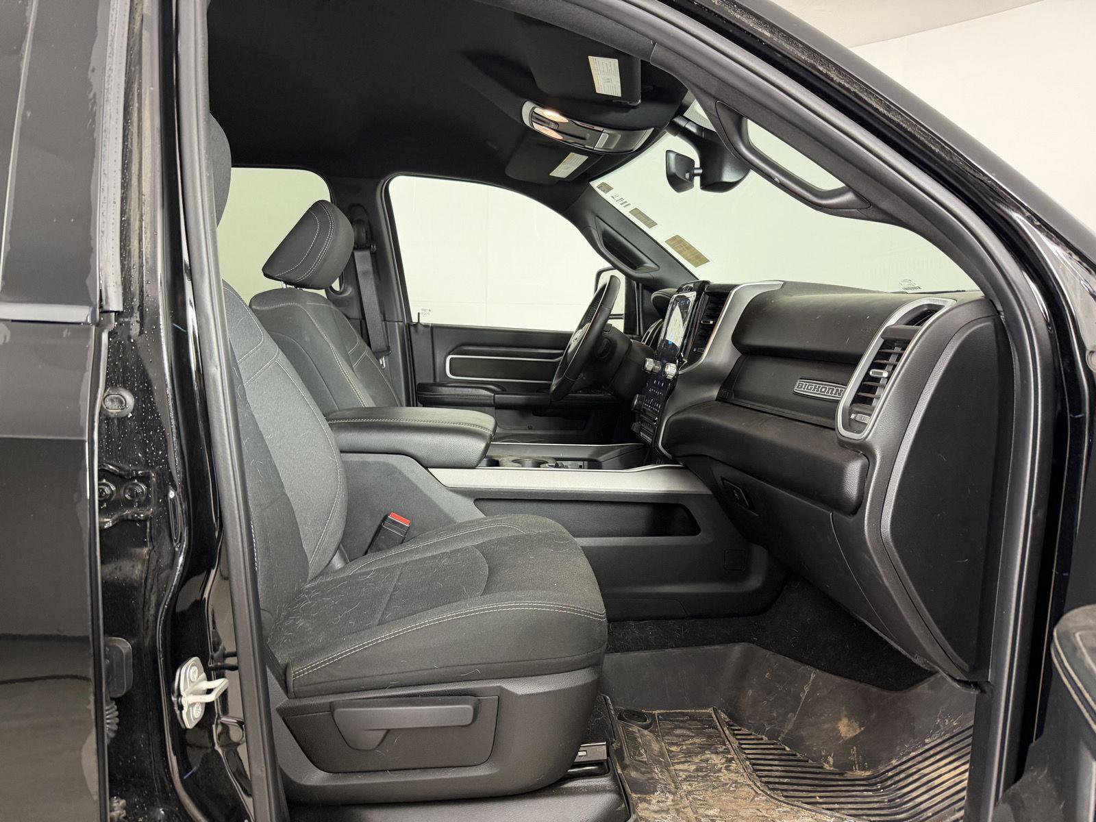 Used 2024 RAM 3500 Big Horn w/ Sport Appearance Package AWD/4WD image 14