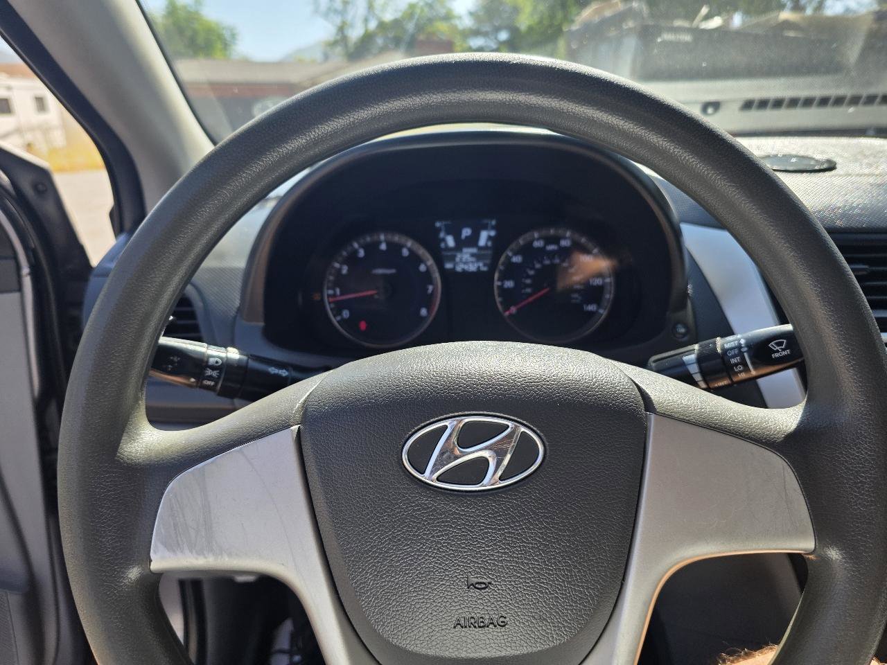Used 2014 Hyundai Accent GLS FWD image 10