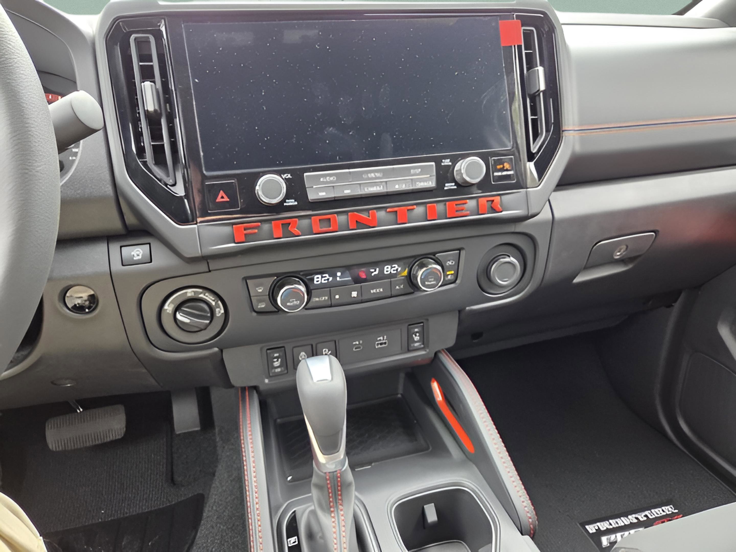 New 2026 Nissan Frontier PRO-4X w/ Pro-4x Convenience Package AWD/4WD image 18