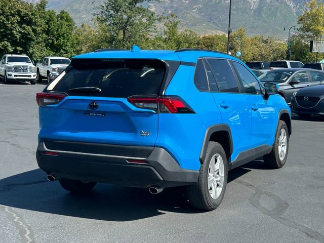 Used 2021 Toyota RAV4 XLE AWD/4WD image 3