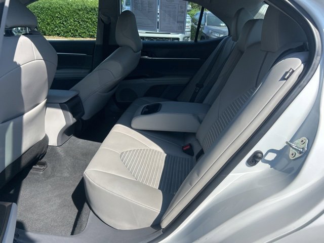 Used 2024 Toyota Camry SE image 14