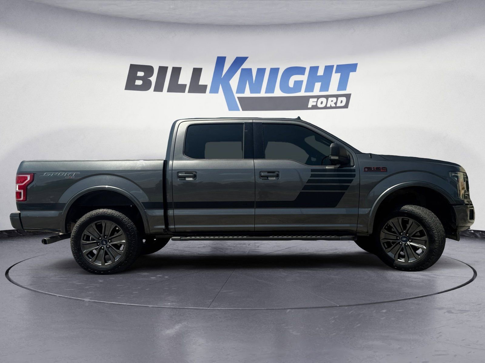Certified 2018 Ford F150 XLT w/ Equipment Group 302A Luxury AWD/4WD image 6