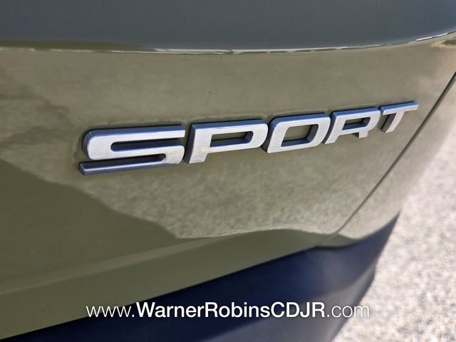 Used 2015 Jeep Renegade Sport w/ Power & Air Group FWD image 12