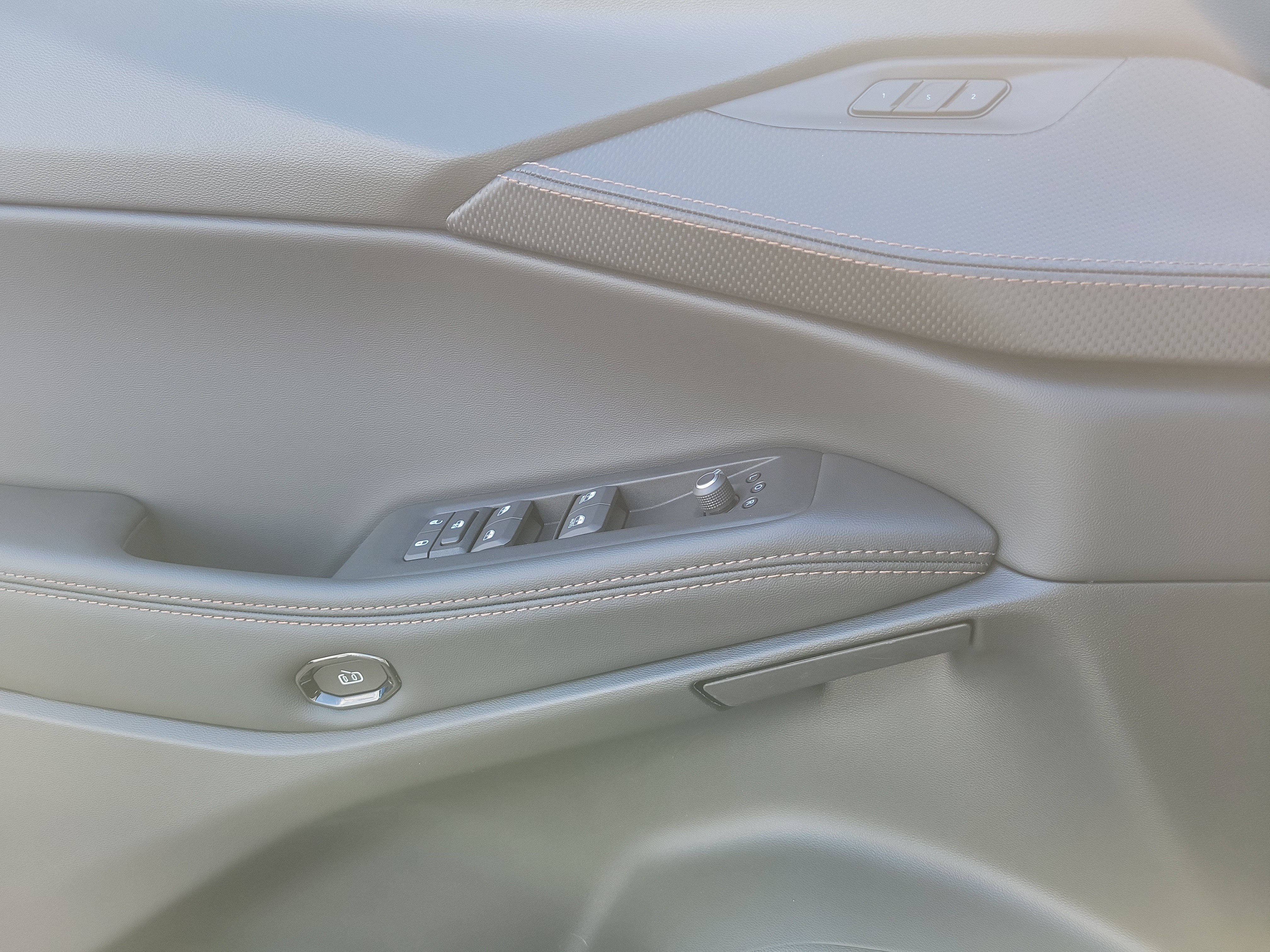 New 2026 Jeep Cherokee Overland AWD/4WD image 13