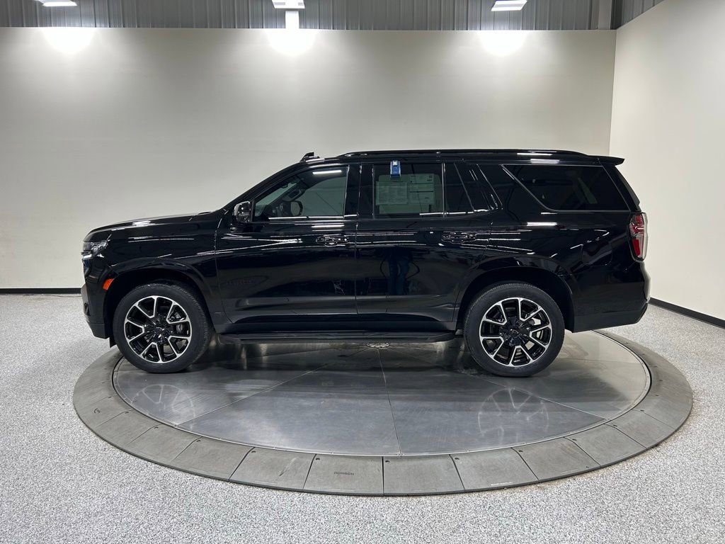 Used 2022 Chevrolet Tahoe RST w/ Luxury Package AWD/4WD image 10
