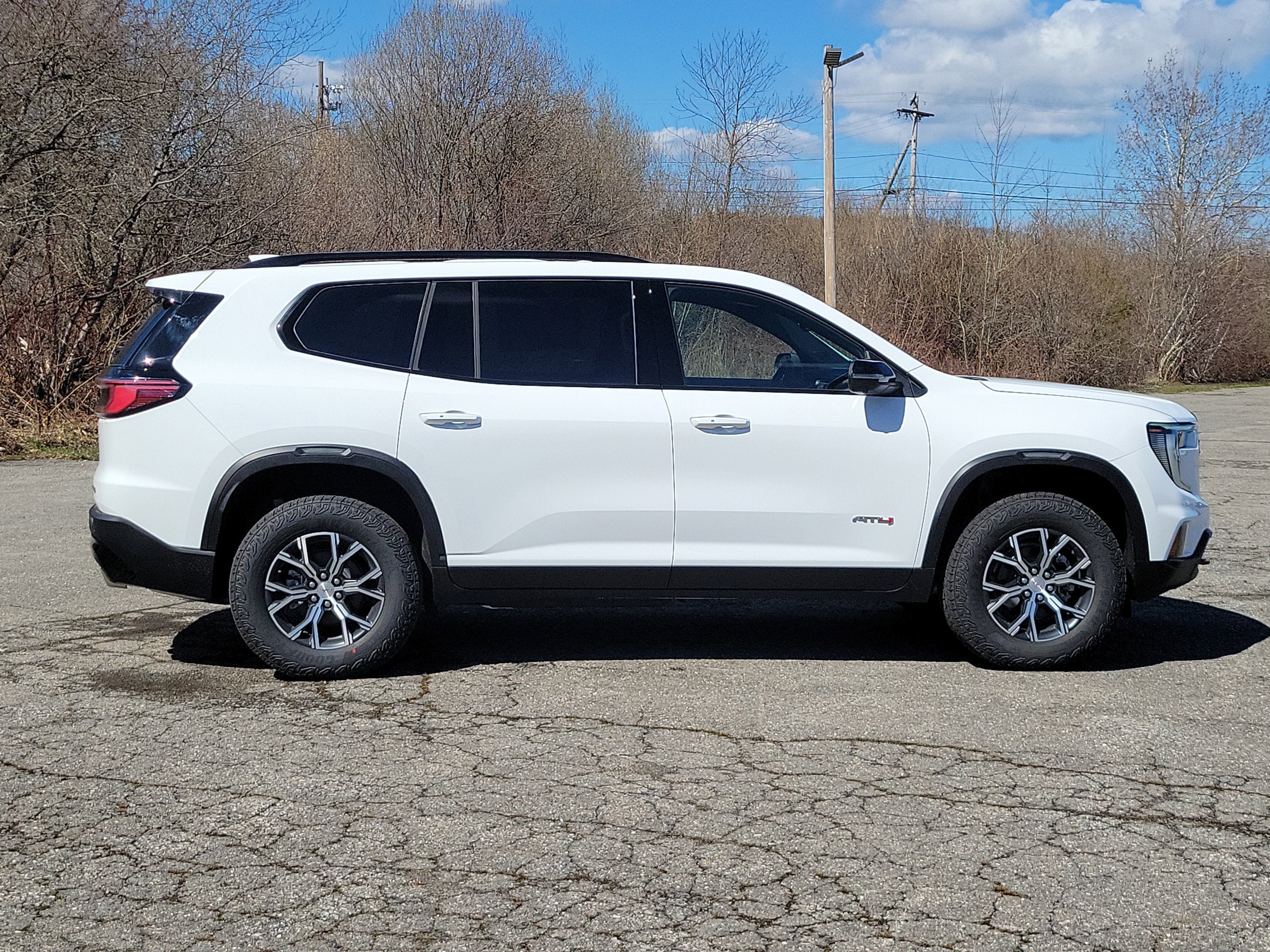 New 2026 GMC Acadia AT4 w/ Luxury Package image 8