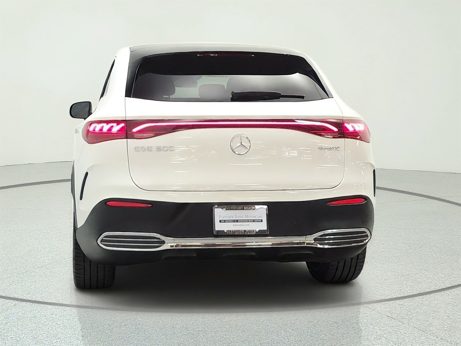 Certified 2023 Mercedes-Benz EQE 500 4MATIC SUV w/ Exclusive Trim Package image 6