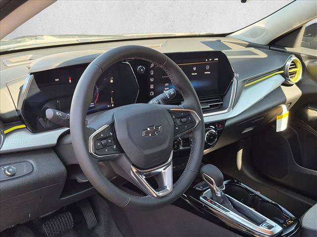 New 2026 Chevrolet Trax LT w/ Sunroof Package FWD image 3