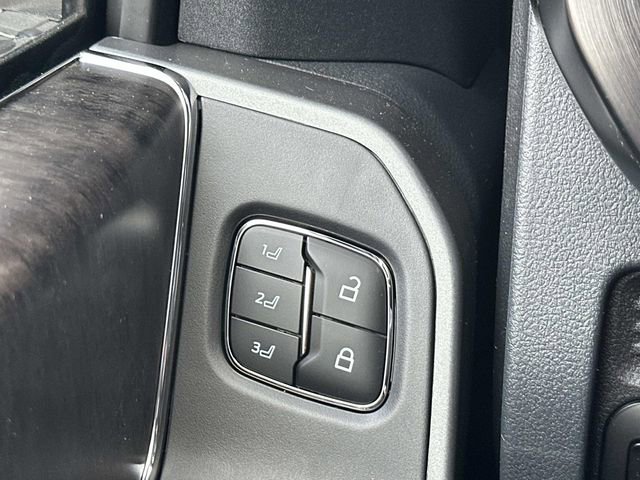 New 2026 Ford F250 Lariat w/ Chrome Package image 24