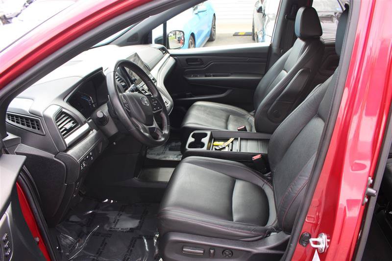 Used 2023 Honda Odyssey Sport image 11