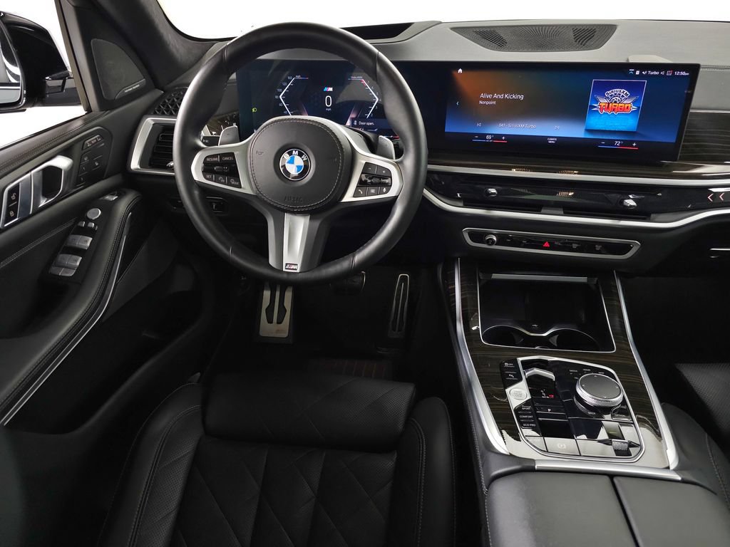 Used 2023 BMW X7 xDrive40i w/ M Sport Package AWD/4WD image 20
