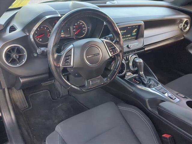 Used 2017 Chevrolet Camaro LT RWD image 10