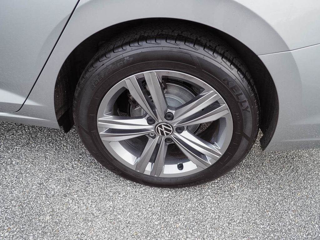Used 2023 Volkswagen Jetta SE FWD image 36