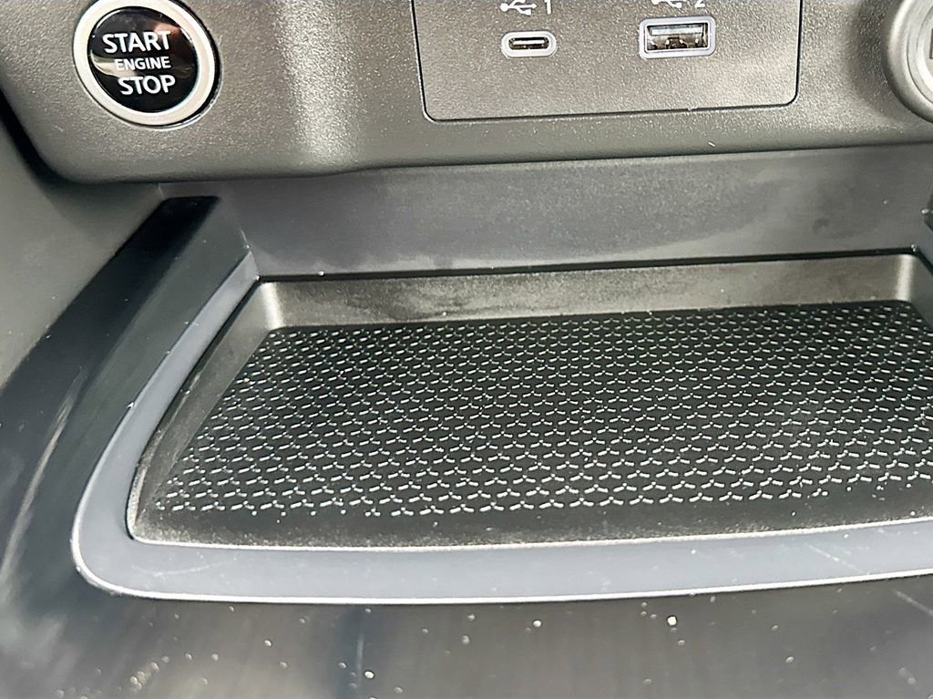 Used 2023 Nissan Rogue SV w/ SV Premium B Package image 17