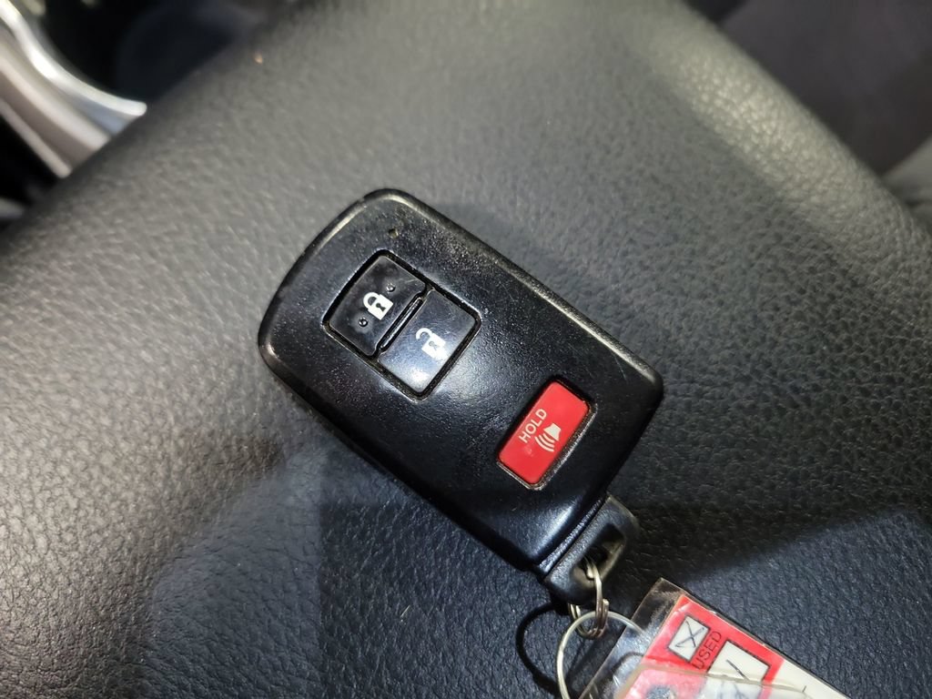 Used 2019 Toyota Tacoma TRD Off-Road AWD/4WD image 23