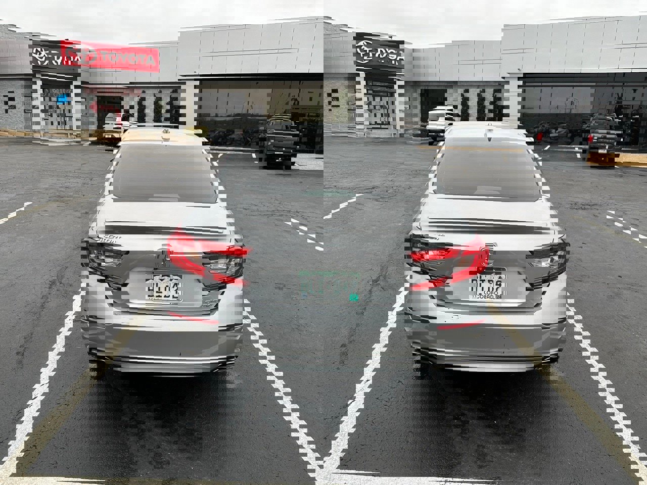 Used 2018 Honda Accord Sport image 3