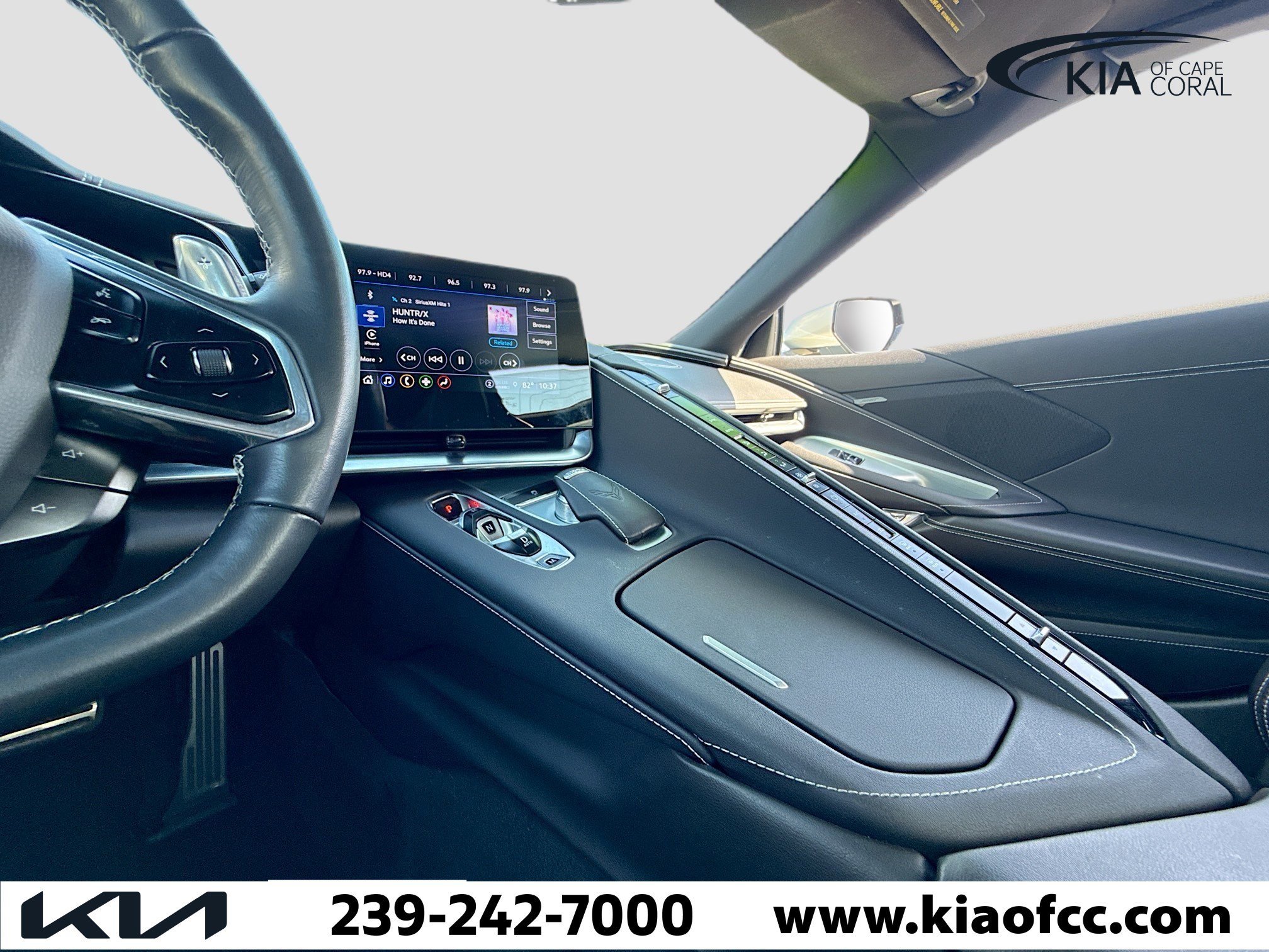 Used 2021 Chevrolet Corvette Stingray Convertible w/ 1LT image 24