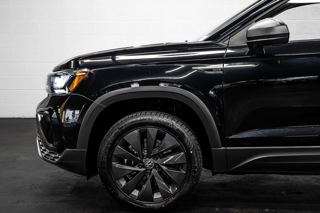 Used 2024 Volkswagen Taos S image 12