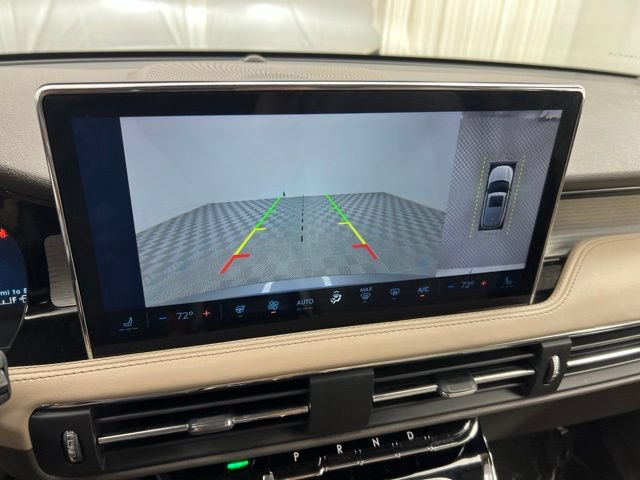 Certified 2023 Lincoln Corsair AWD w/ Equipment Group 101A image 18
