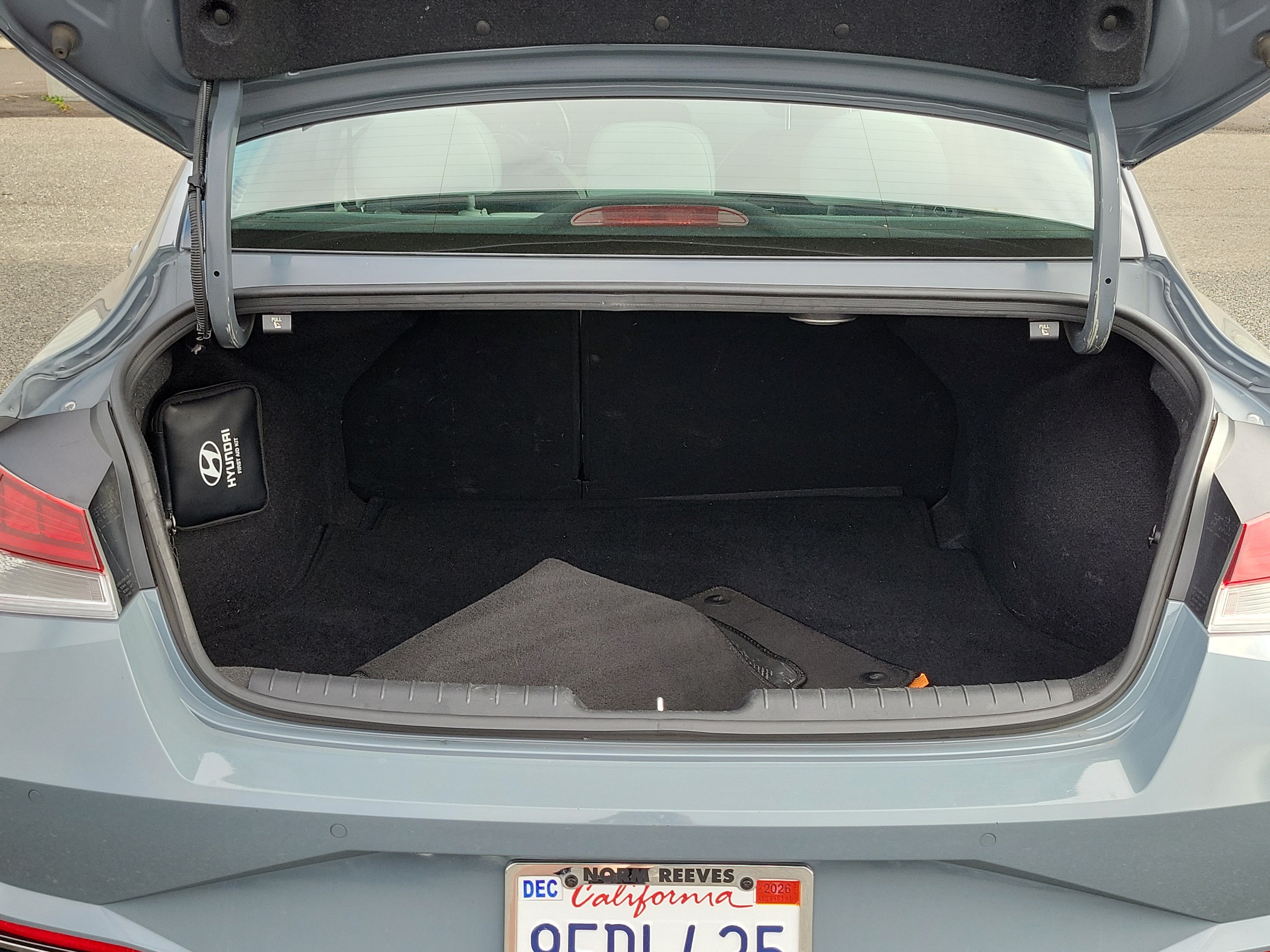 Certified 2023 Hyundai Elantra Limited w/ Cargo Package FWD image 20