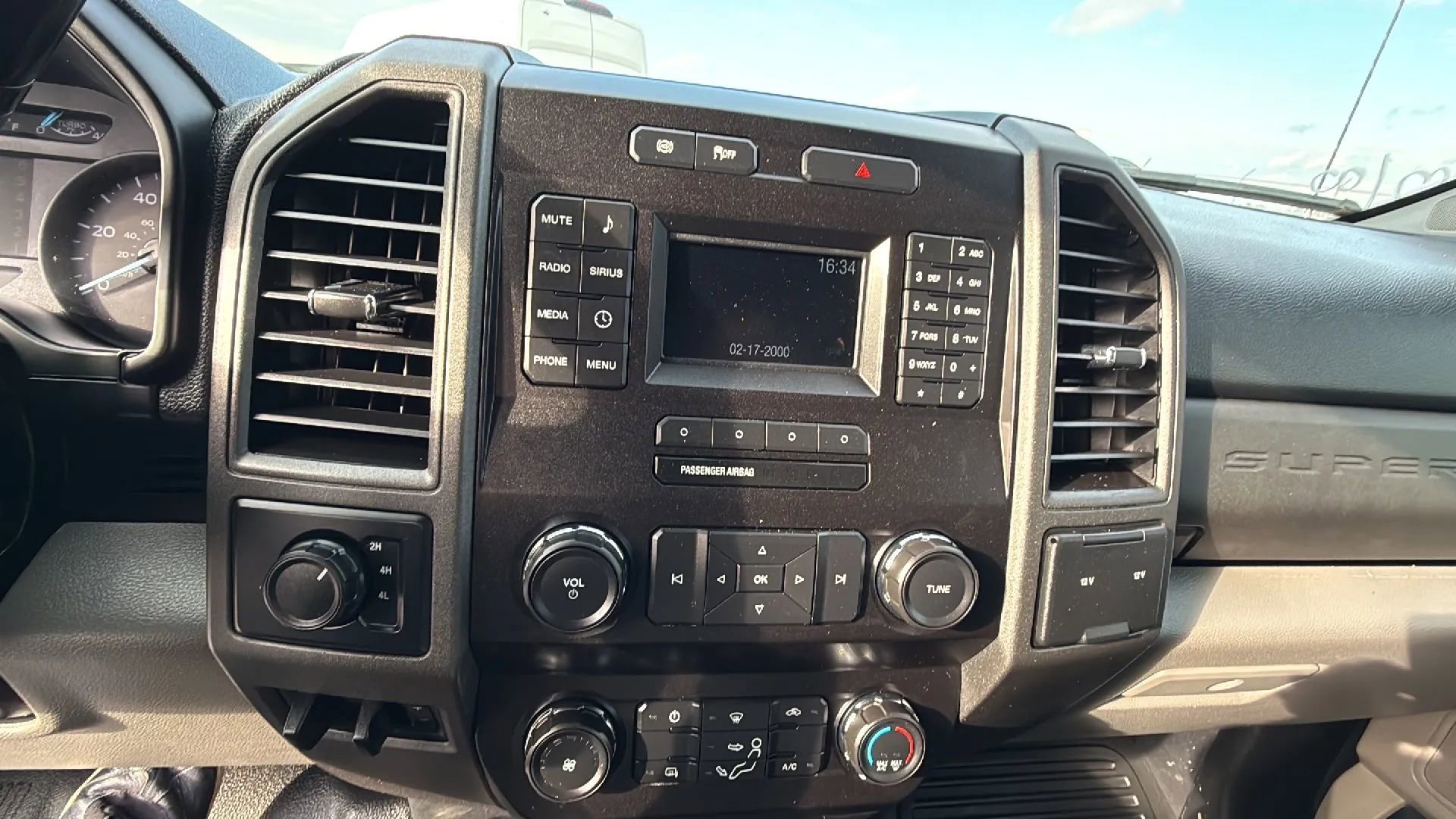 Used 2019 Ford F450 XL w/ Power Equipment Group image 12