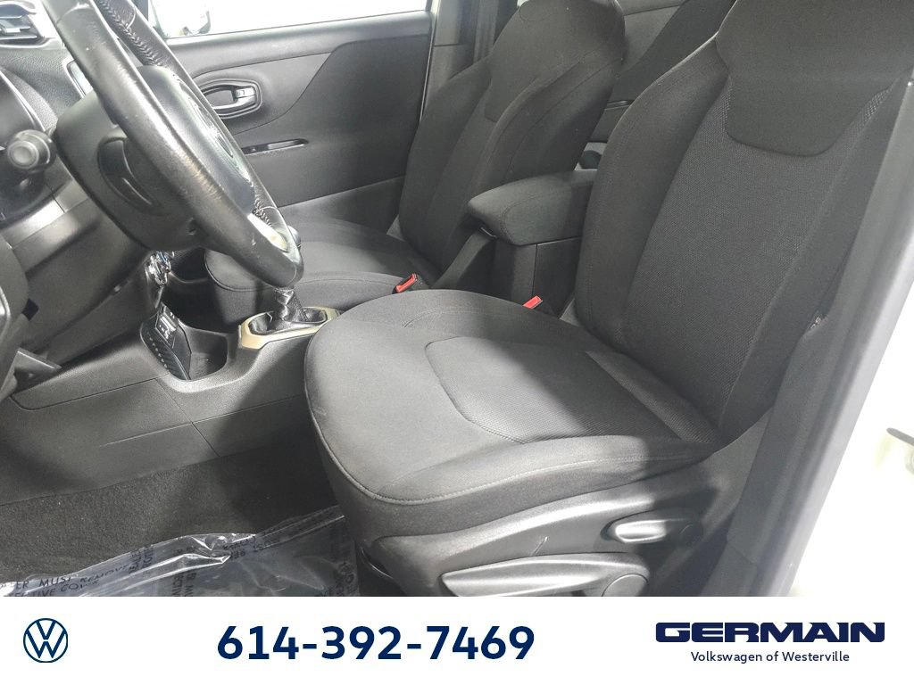 Used 2015 Jeep Renegade Latitude FWD image 14