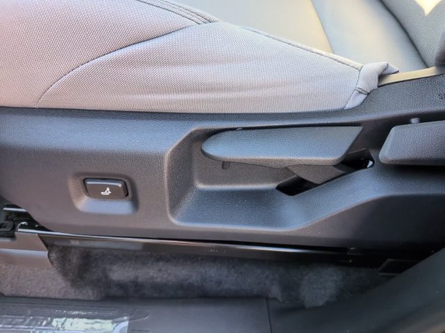 Used 2026 Toyota Tacoma SR5 AWD/4WD image 14