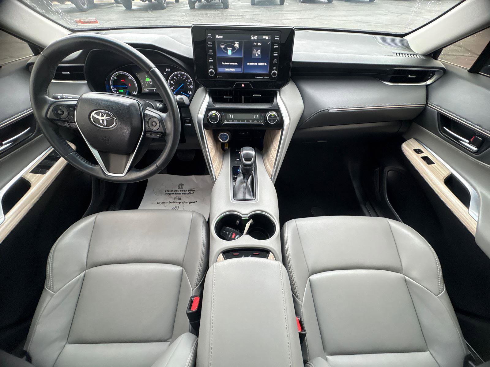 Used 2022 Toyota Venza XLE AWD/4WD image 13