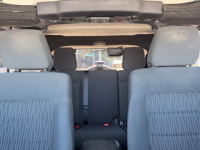 Used 2011 Jeep Wrangler Unlimited Sahara AWD/4WD image 26