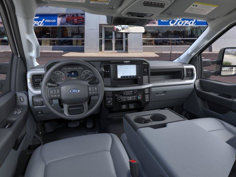 New 2026 Ford F550 4x4 Regular Cab Super Duty image 9