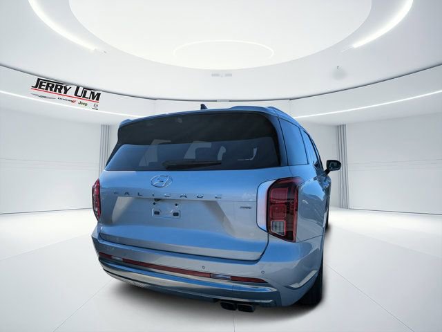 Used 2024 Hyundai Palisade Calligraphy image 3
