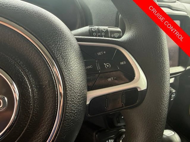 Used 2023 Jeep Renegade Latitude AWD/4WD image 35