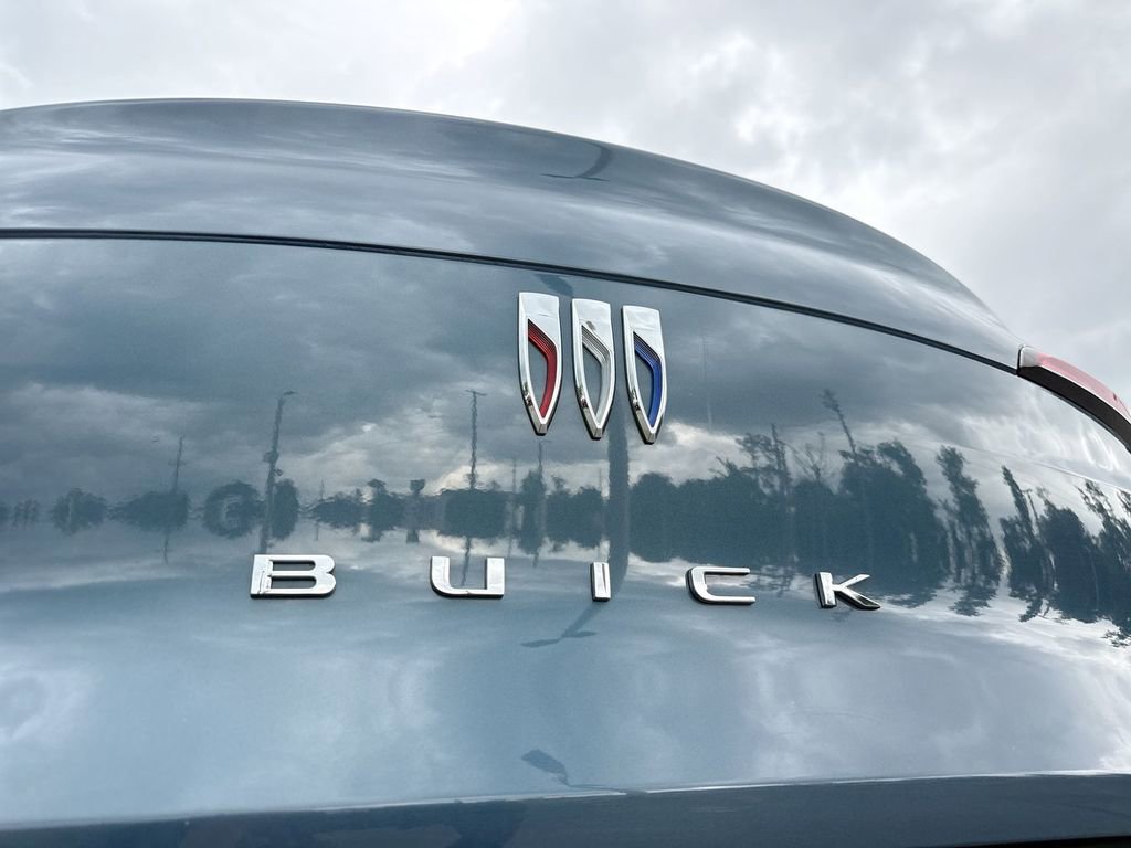 Used 2025 Buick Envista Preferred w/ Convenience I Package FWD image 6