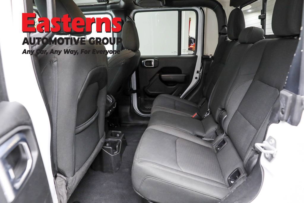 Used 2023 Jeep Gladiator Sport image 21