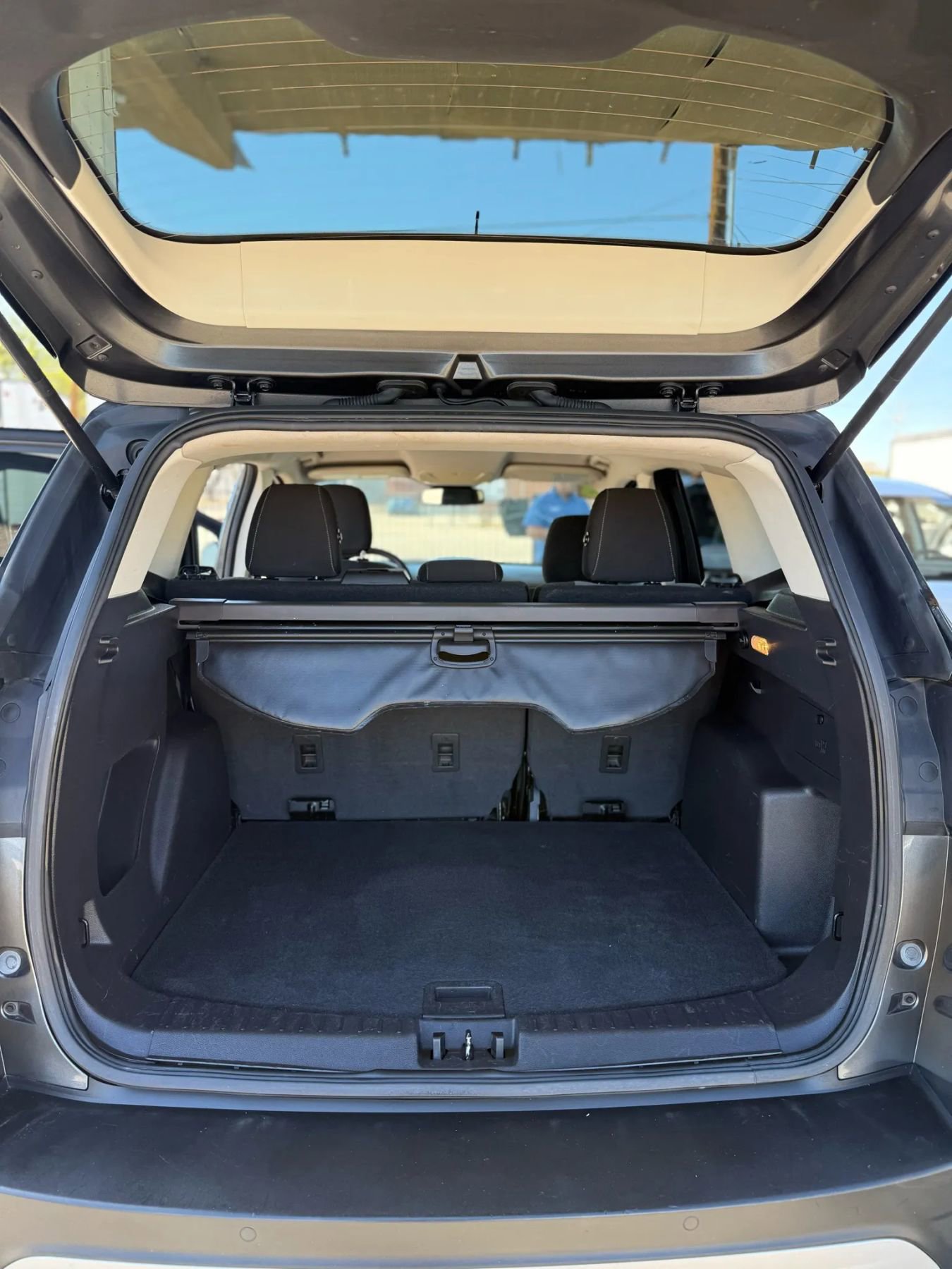 Used 2018 Ford Escape SE w/ Ford Safe & Smart Package image 21