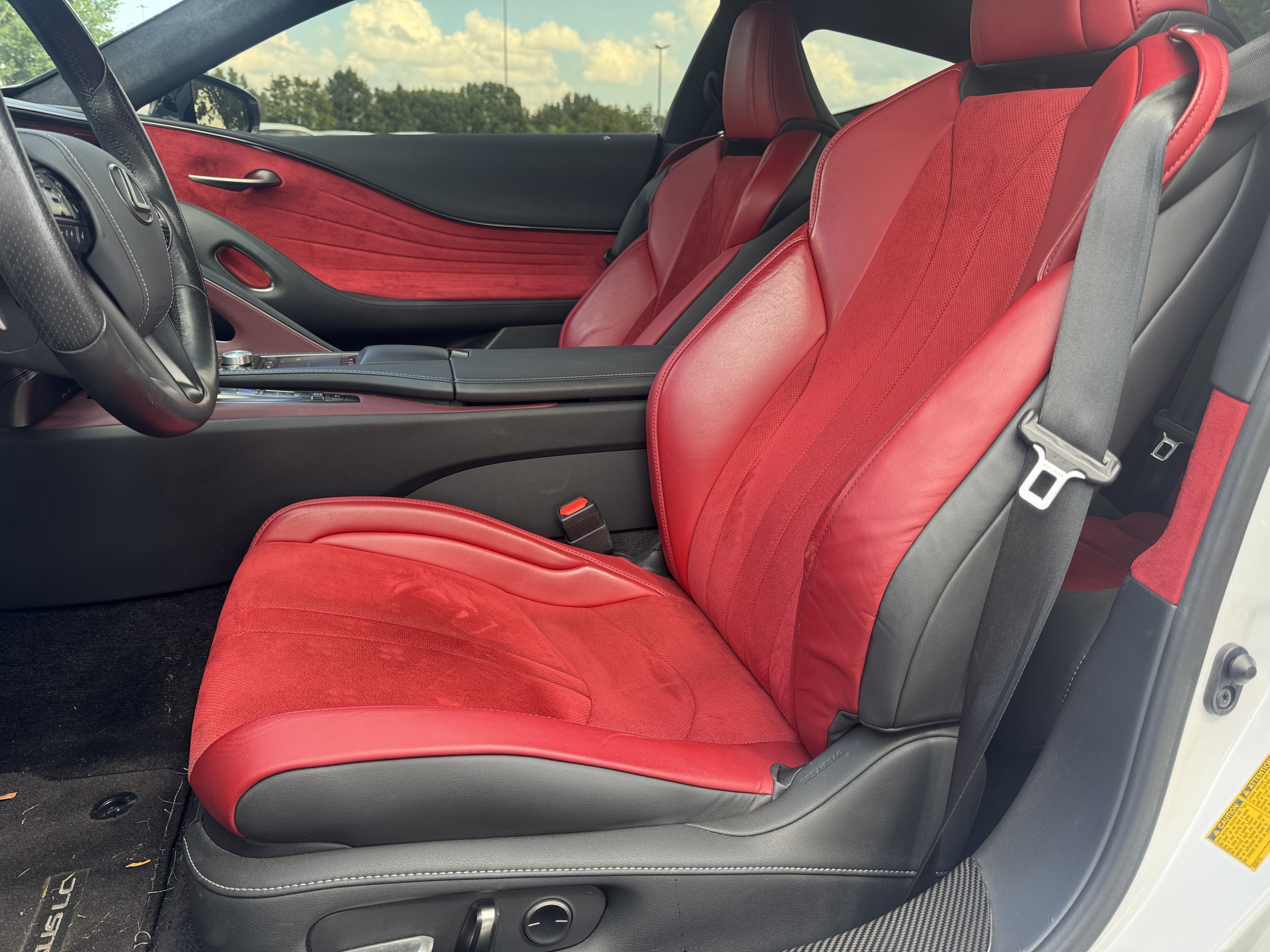 Used 2021 Lexus LC 500 Coupe w/ Performance Package RWD image 2