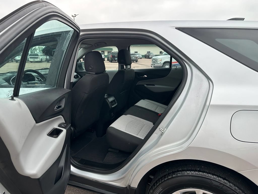 Used 2022 Chevrolet Equinox LS AWD/4WD image 20