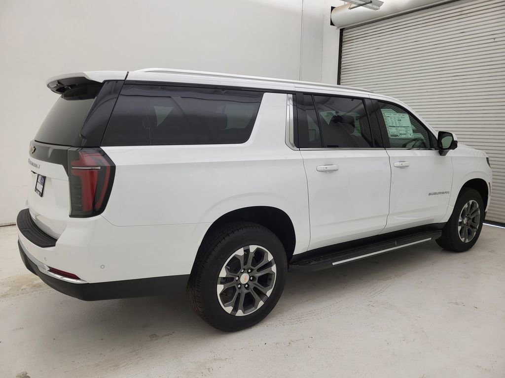 New 2026 Chevrolet Suburban LS image 14