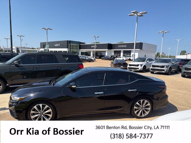 Used 2023 Nissan Maxima Platinum w/ Sport Mat Group FWD image 11