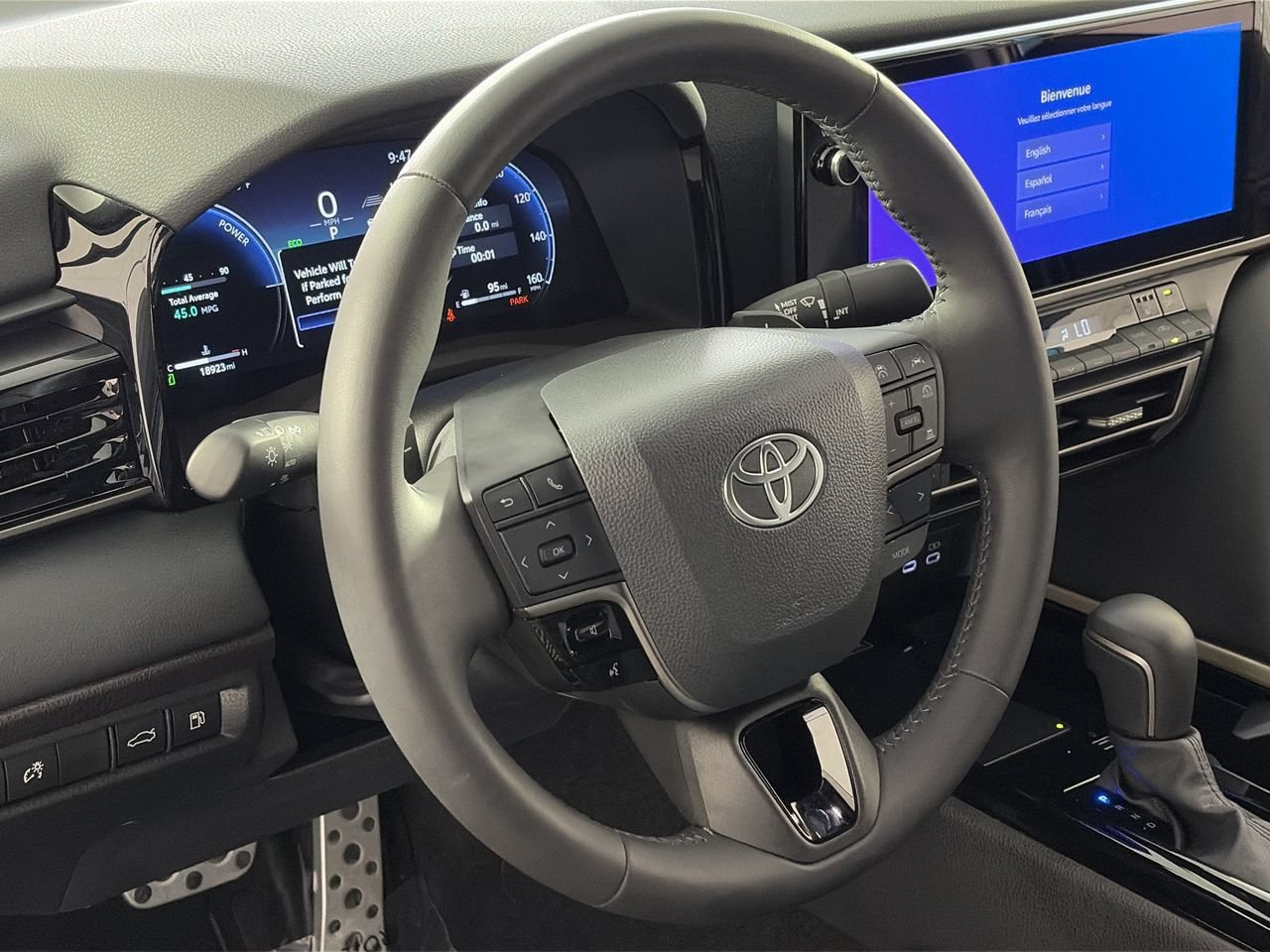 Used 2025 Toyota Camry XSE FWD image 13