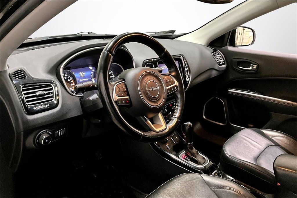 Used 2021 Jeep Compass Limited image 16