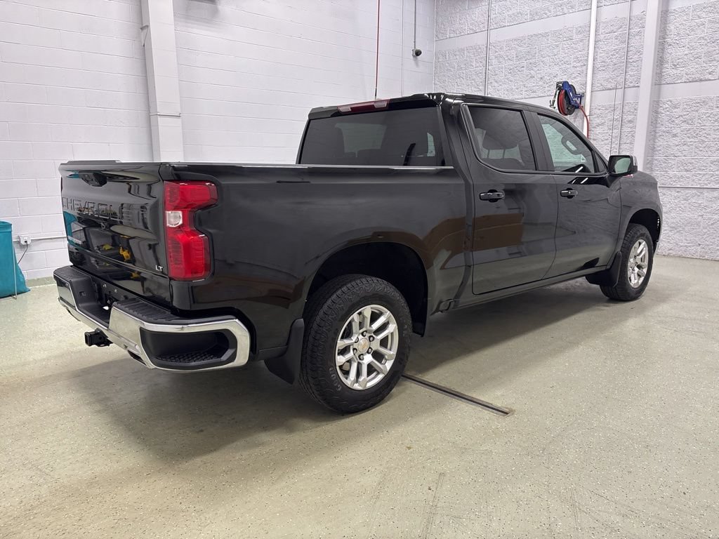 Used 2023 Chevrolet Silverado 1500 LT AWD/4WD image 4