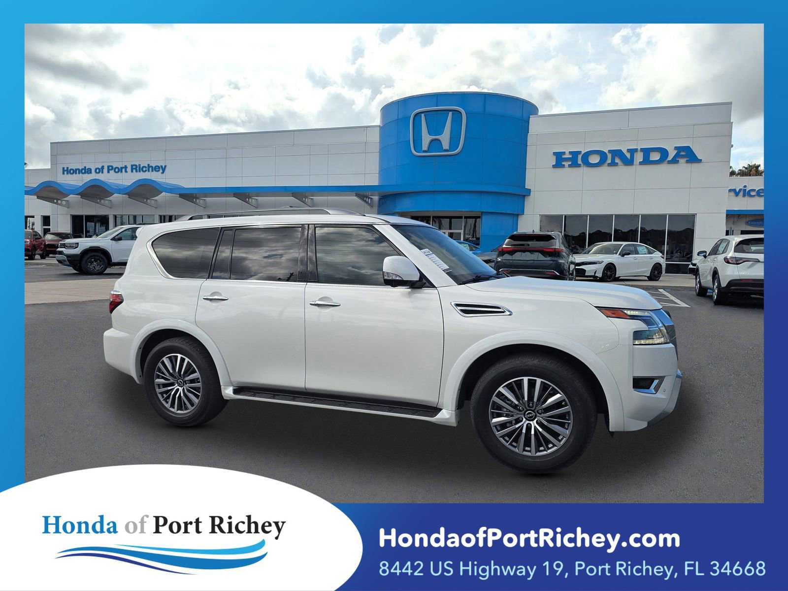 Used 2023 Nissan Armada SL w/ Captain's Chairs Package image 1