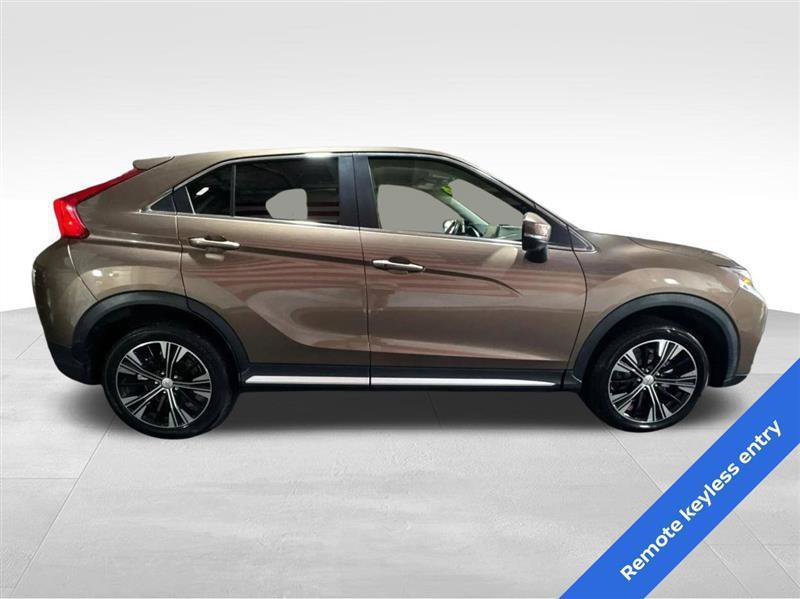 Used 2018 Mitsubishi Eclipse Cross SEL AWD/4WD image 4
