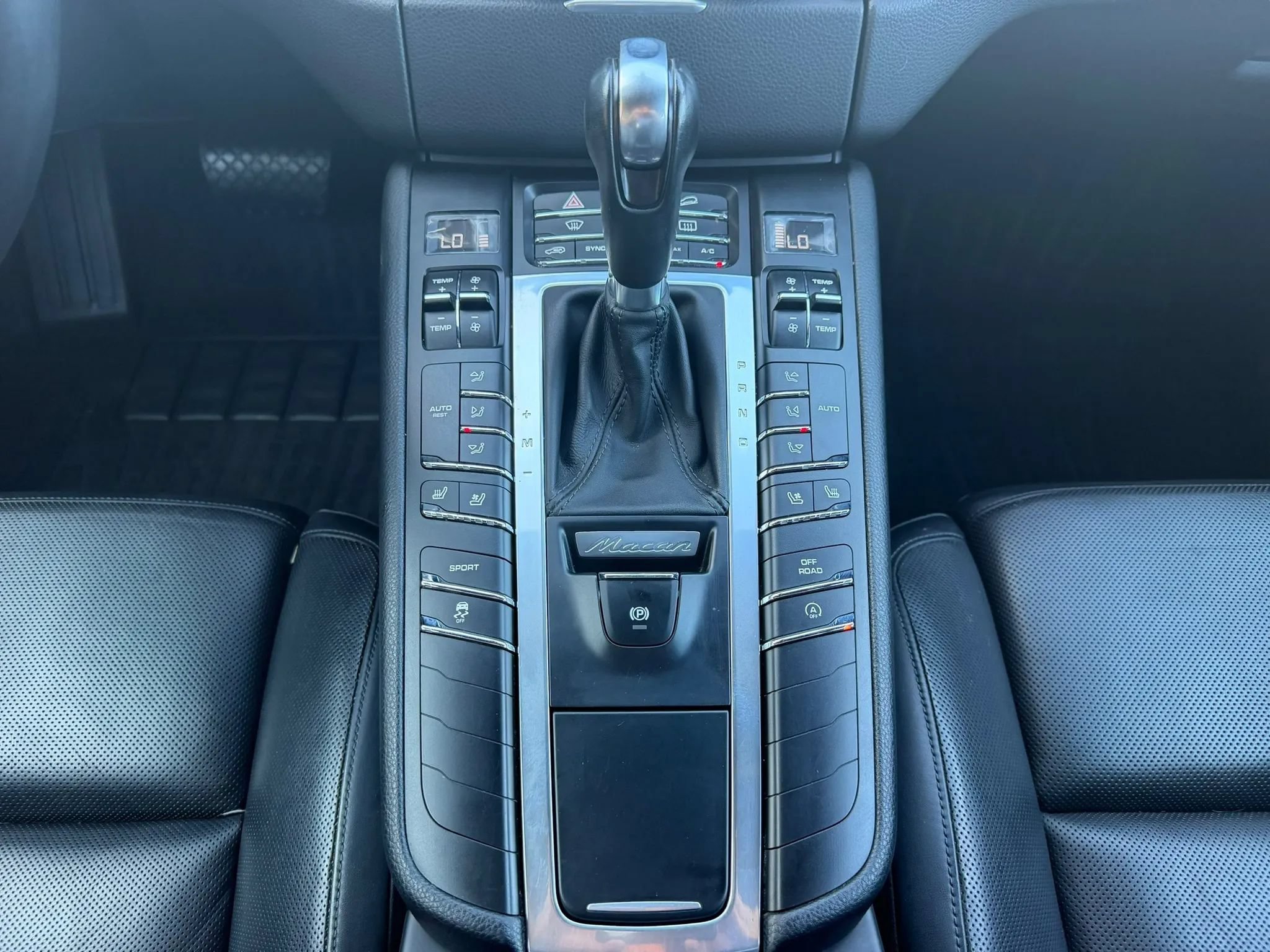 Used 2015 Porsche Macan S AWD/4WD image 17