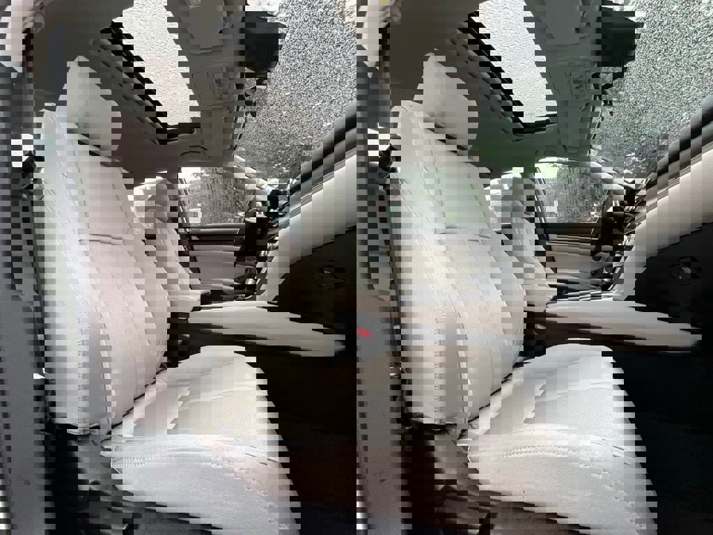 Used 2019 Honda Accord EX image 12