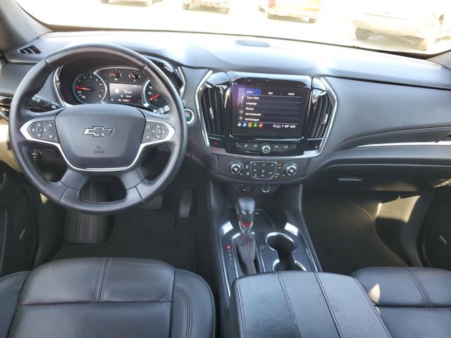 Used 2023 Chevrolet Traverse RS image 9