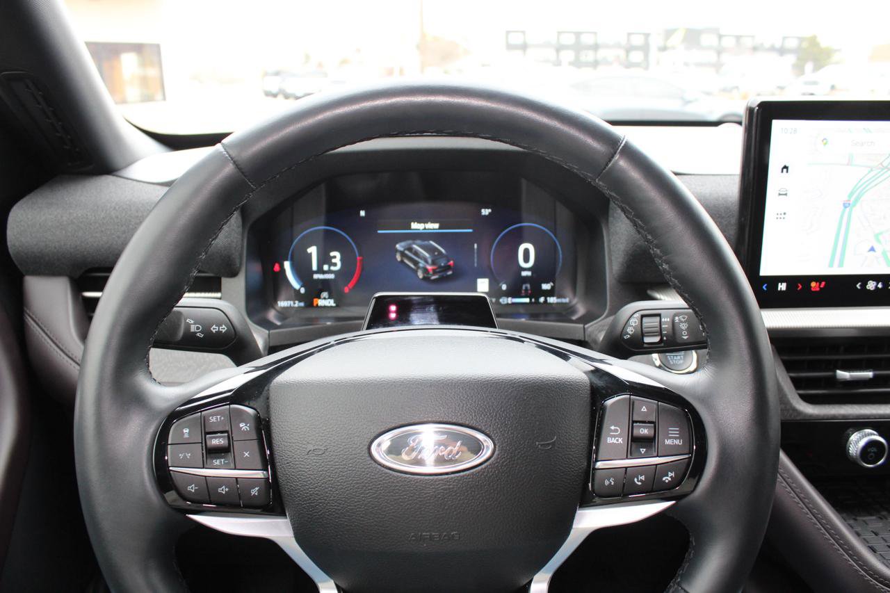 Used 2025 Ford Explorer Platinum w/ LUX Leather Package image 51
